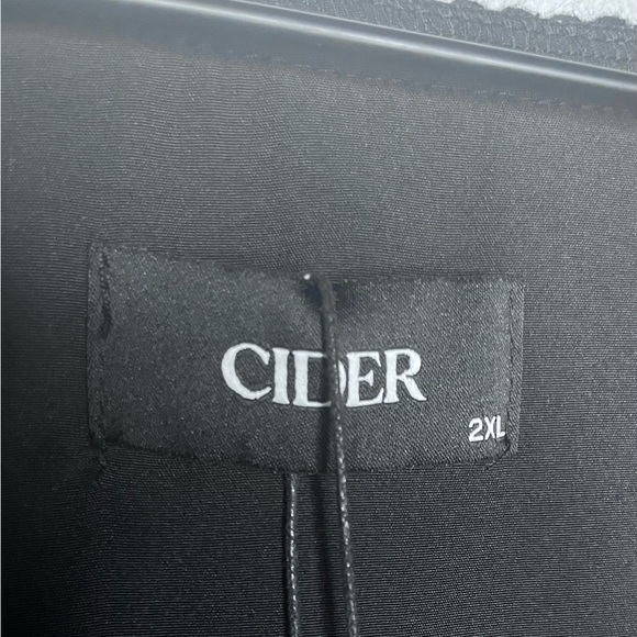 CIDER Tweed V Neck Crop Vest Black White Women’s 2XL Academia Preppy - Picture 7 of 10